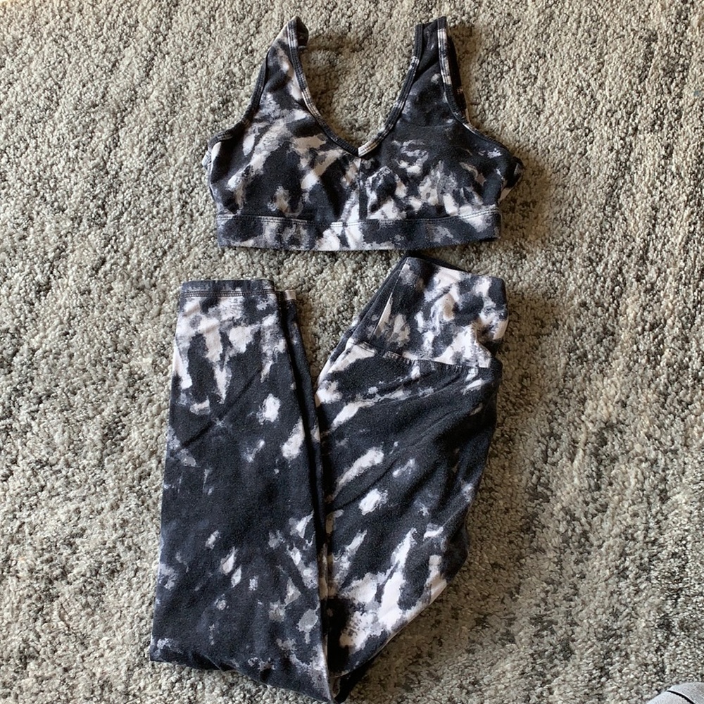 Old Navy Tie Dye Active Set